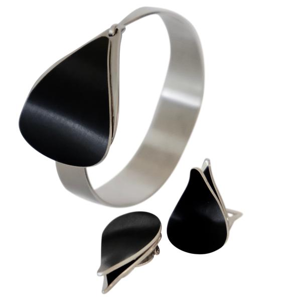 DRUPPEL ARMBAND VAN EDELSTAAL MET ZWART ALUMINIUM -